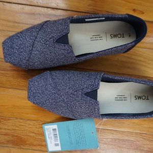 BRAND NEW Toms women's navy flats size 7W